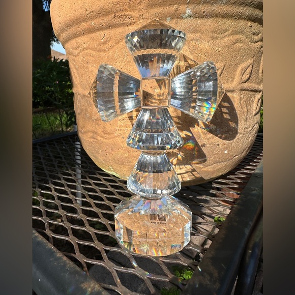 Oleg Cassini Other - Oleg Cassini 6" CRYSTAL CROSS PAPERWEIGHT Signed